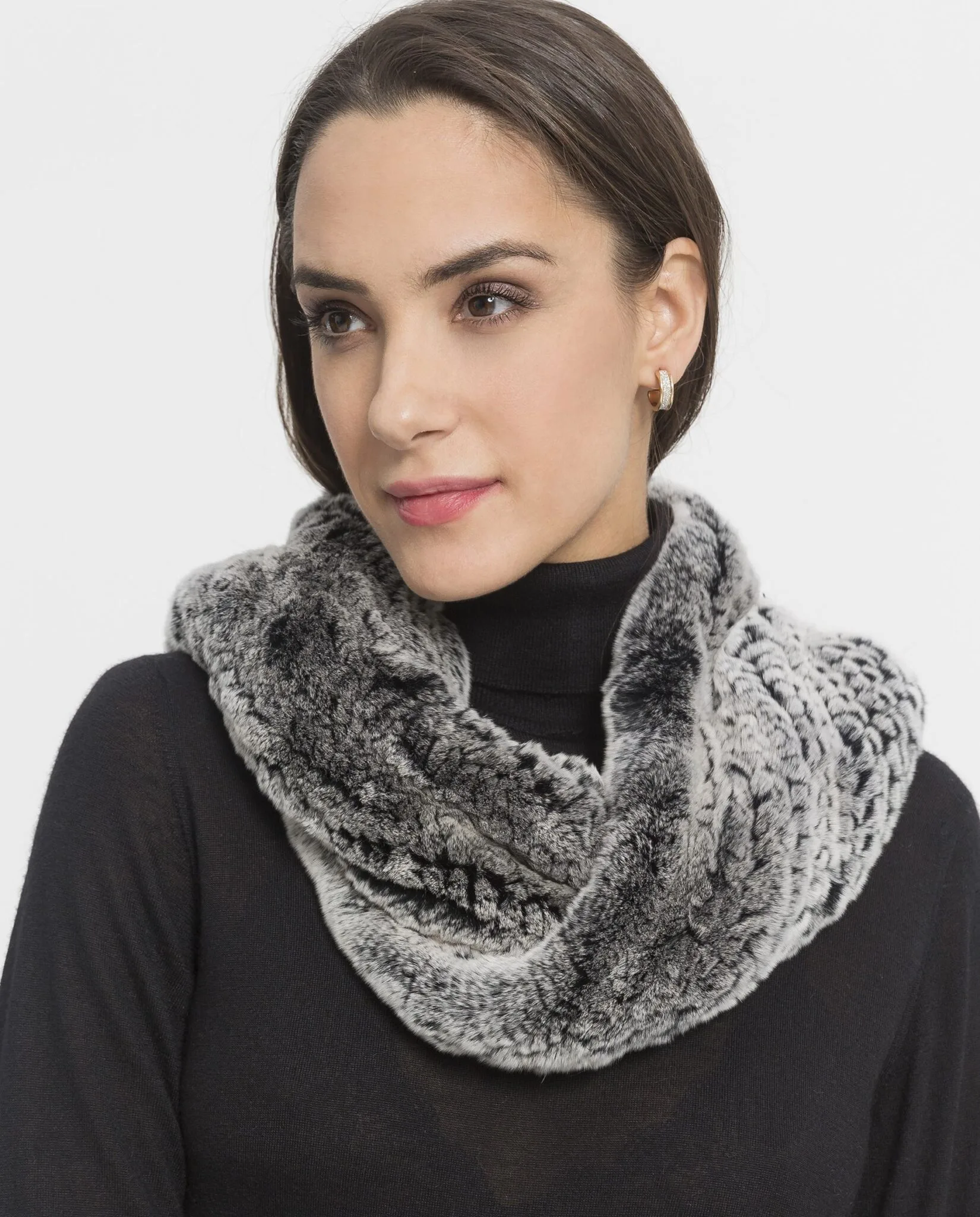 Bufanda de piel de rex gris marca Swarz