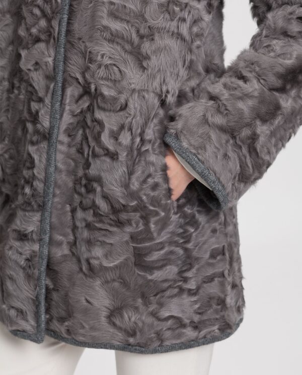 Abrigo gris de pelo de cordero xianggao reversible para mujer marca Saint Germain