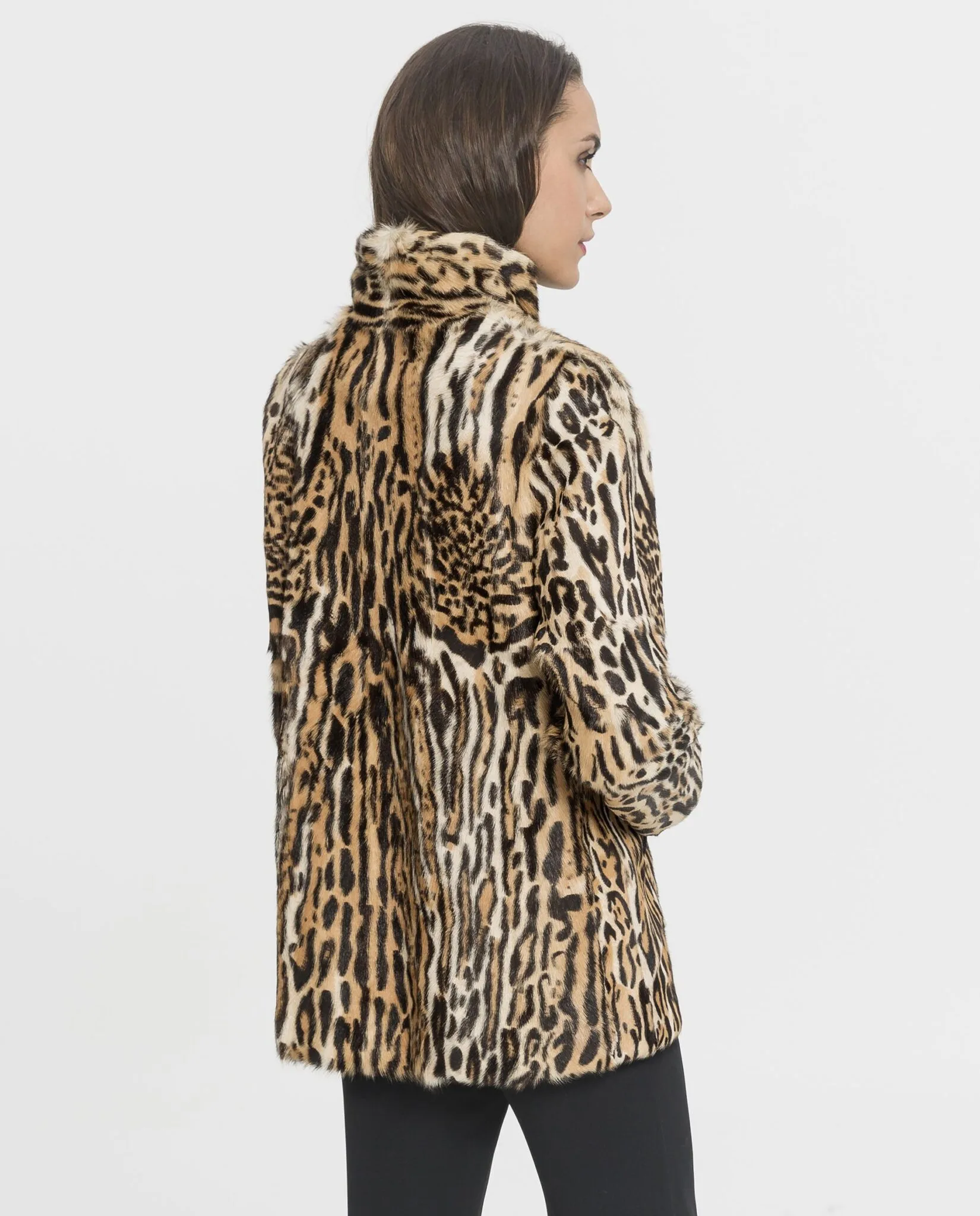 Chaqueta de piel kid con estampado de leopardo para mujer marca De la Roca