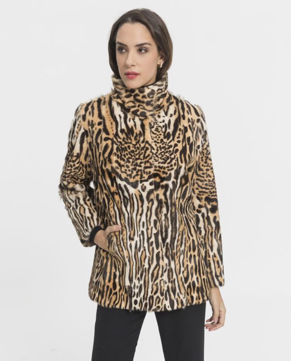 Chaqueta de piel kid con estampado de leopardo para mujer marca De la Roca
