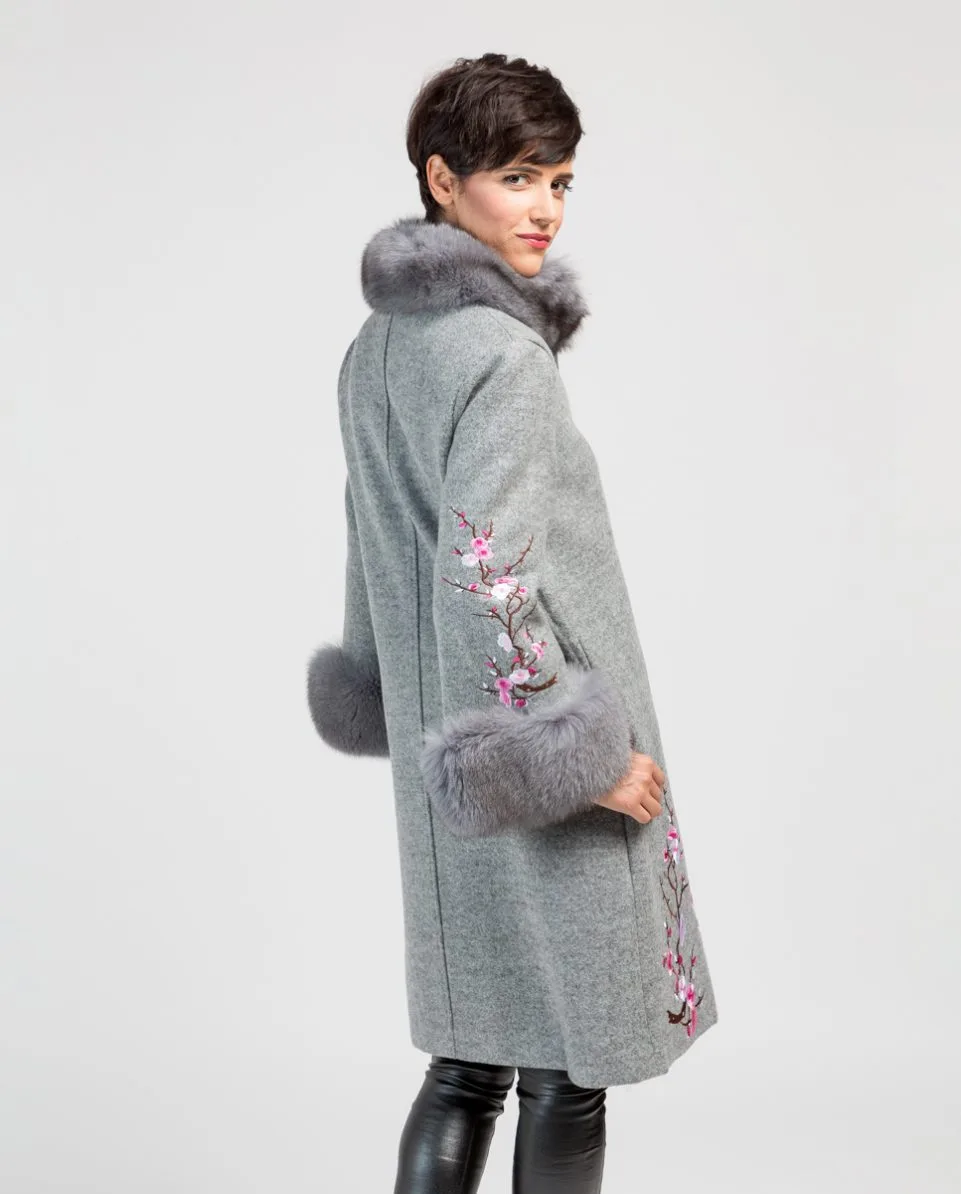Abrigo de paño de mujer en tejido cashmere con detalles de zorro - Imagen 2