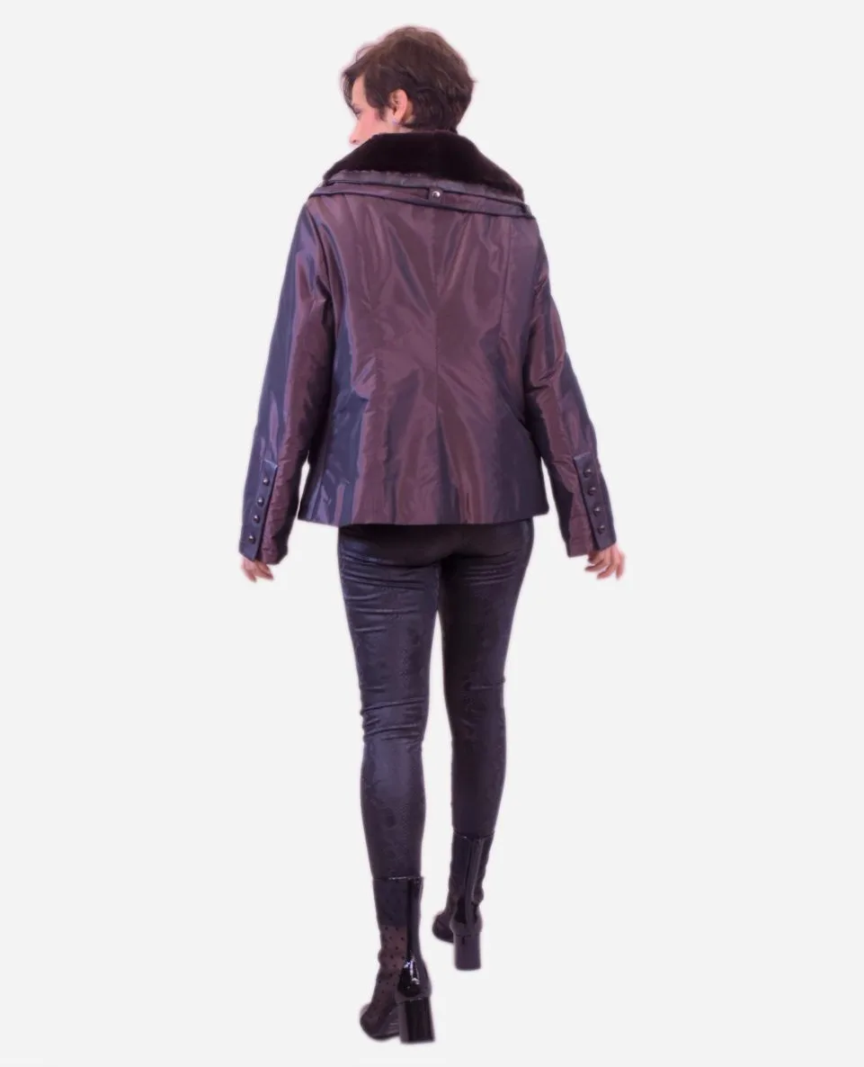 Gabardina corta de mujer con el forro de rex rasado - Imagen 2