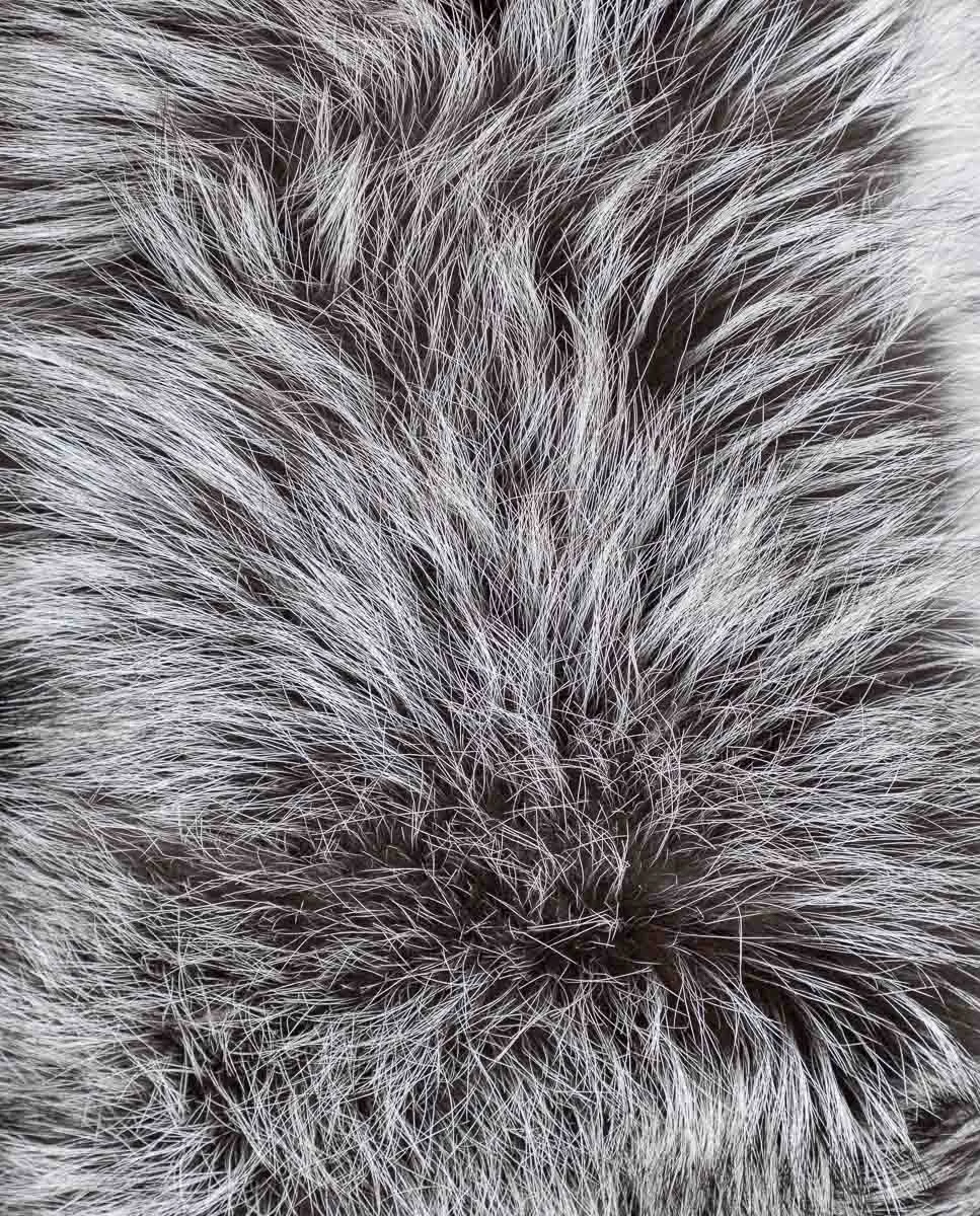 Bufanda de pelo de zorro en color plata - Imagen 3