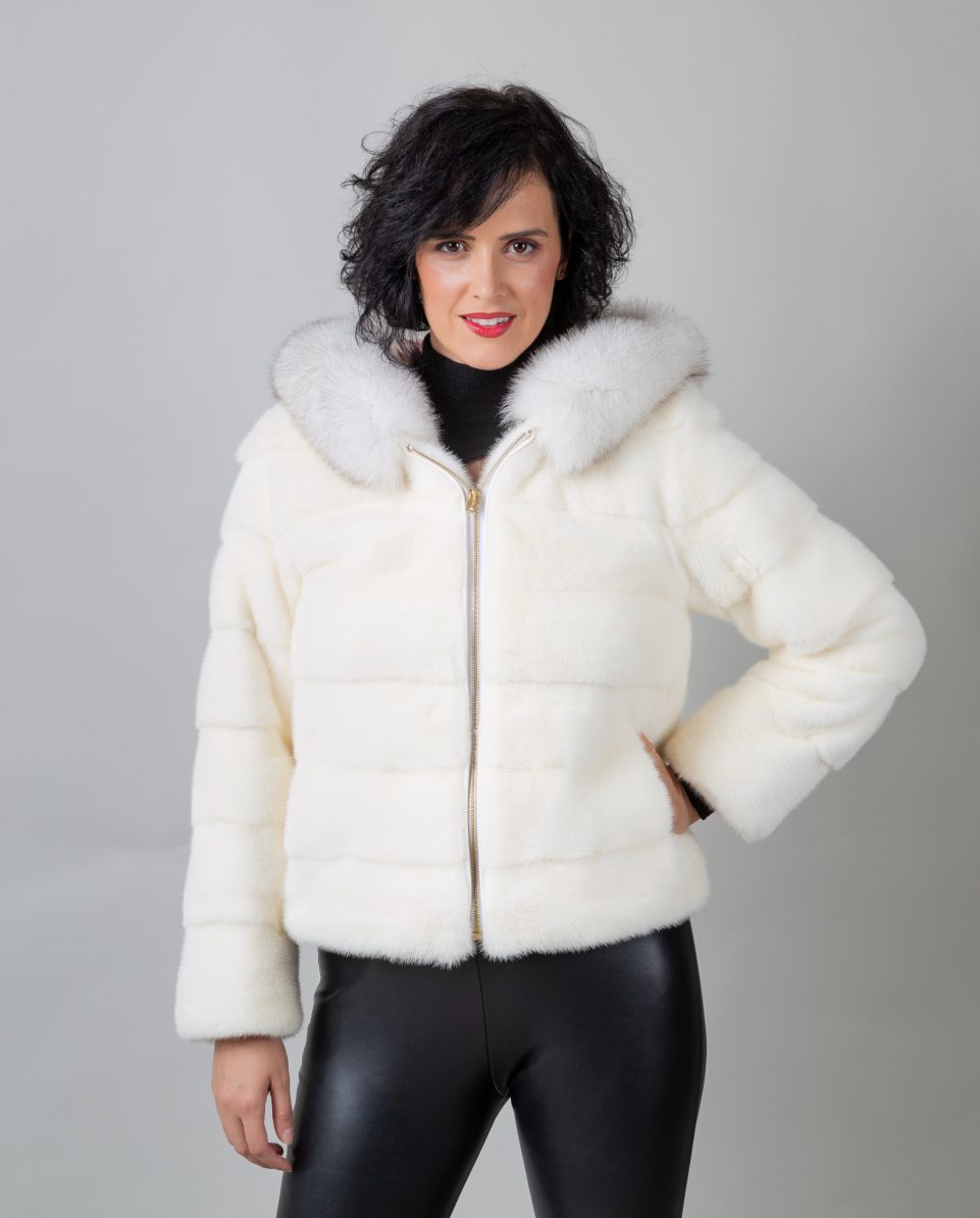 Chaqueta de pelo de mujer de visón con capucha