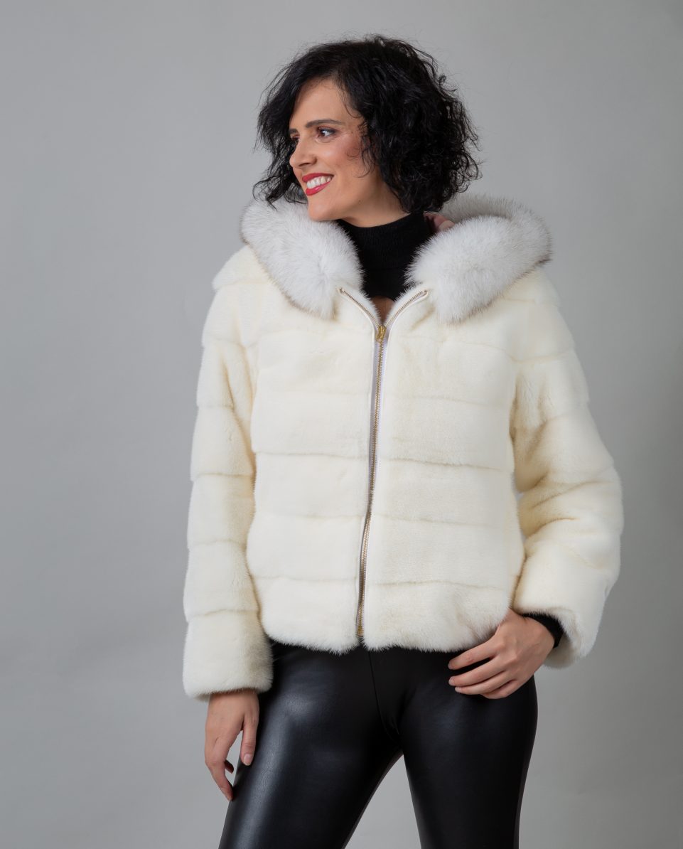 Chaqueta de pelo de mujer de visón con capucha - Imagen 3