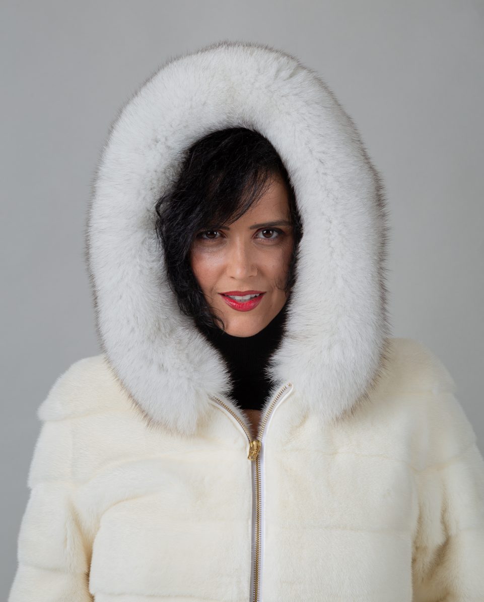 Chaqueta de pelo de mujer de visón con capucha - Imagen 4