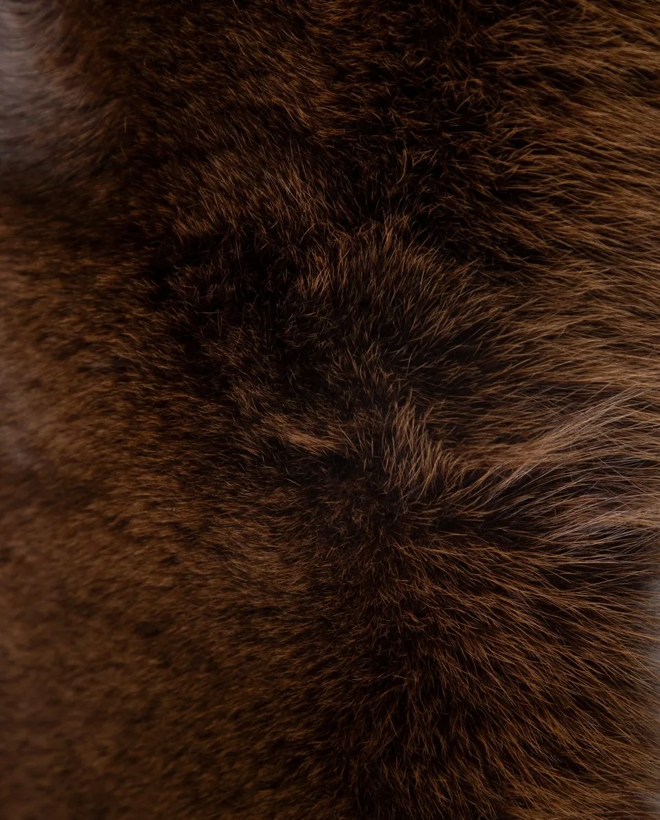 Estola de pelo de zorro en color marrón oscuro - Imagen 2