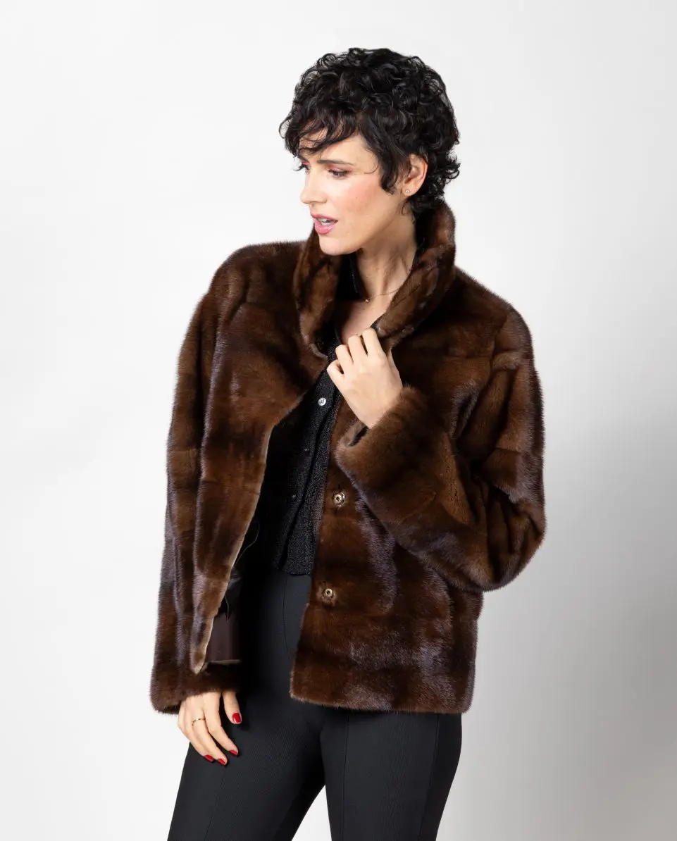 Chaqueta de visón napado reversible en color marrón