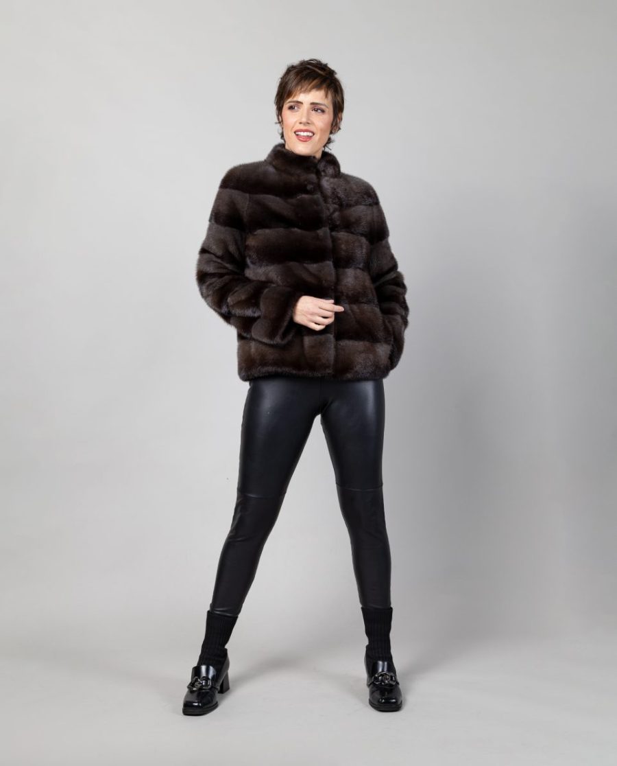 Chaqueta de mujer de pelo de visón con cuello levantado