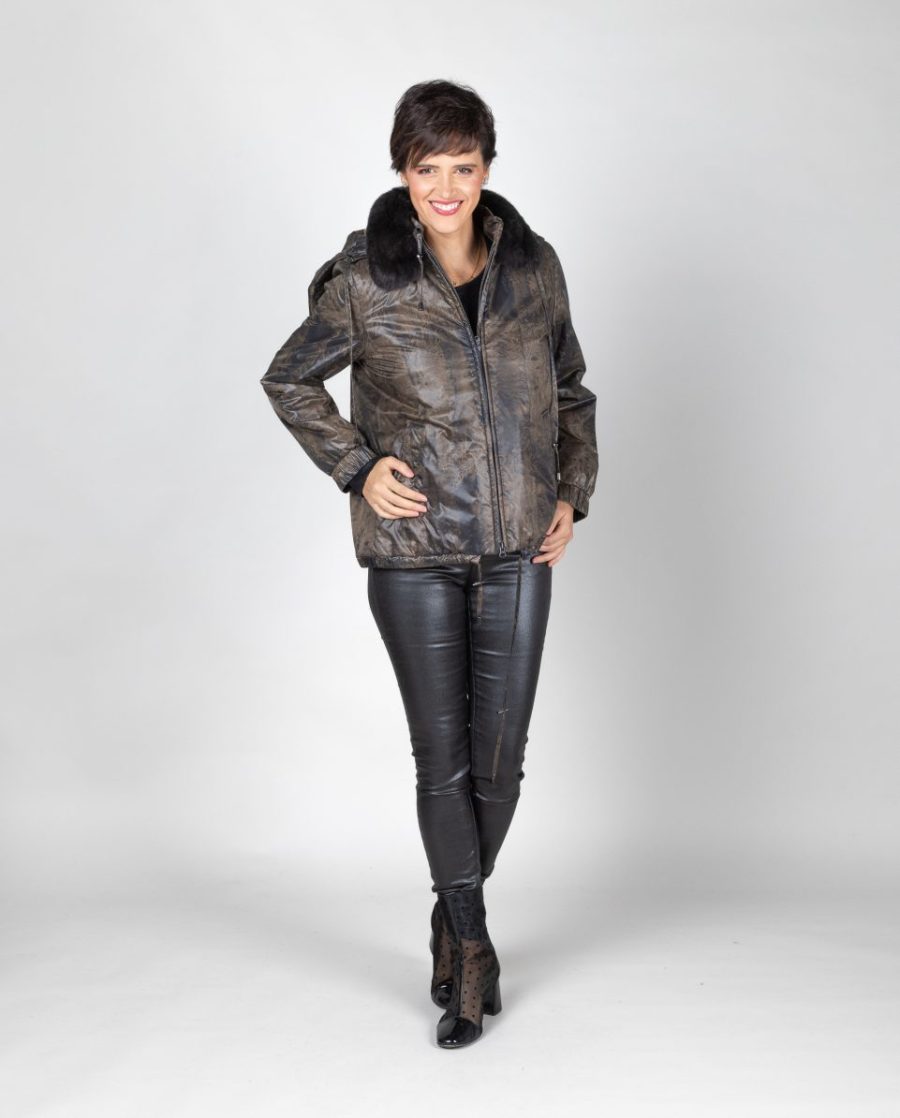 Cazadora gabardina de mujer con forro de pelo de rex rasado