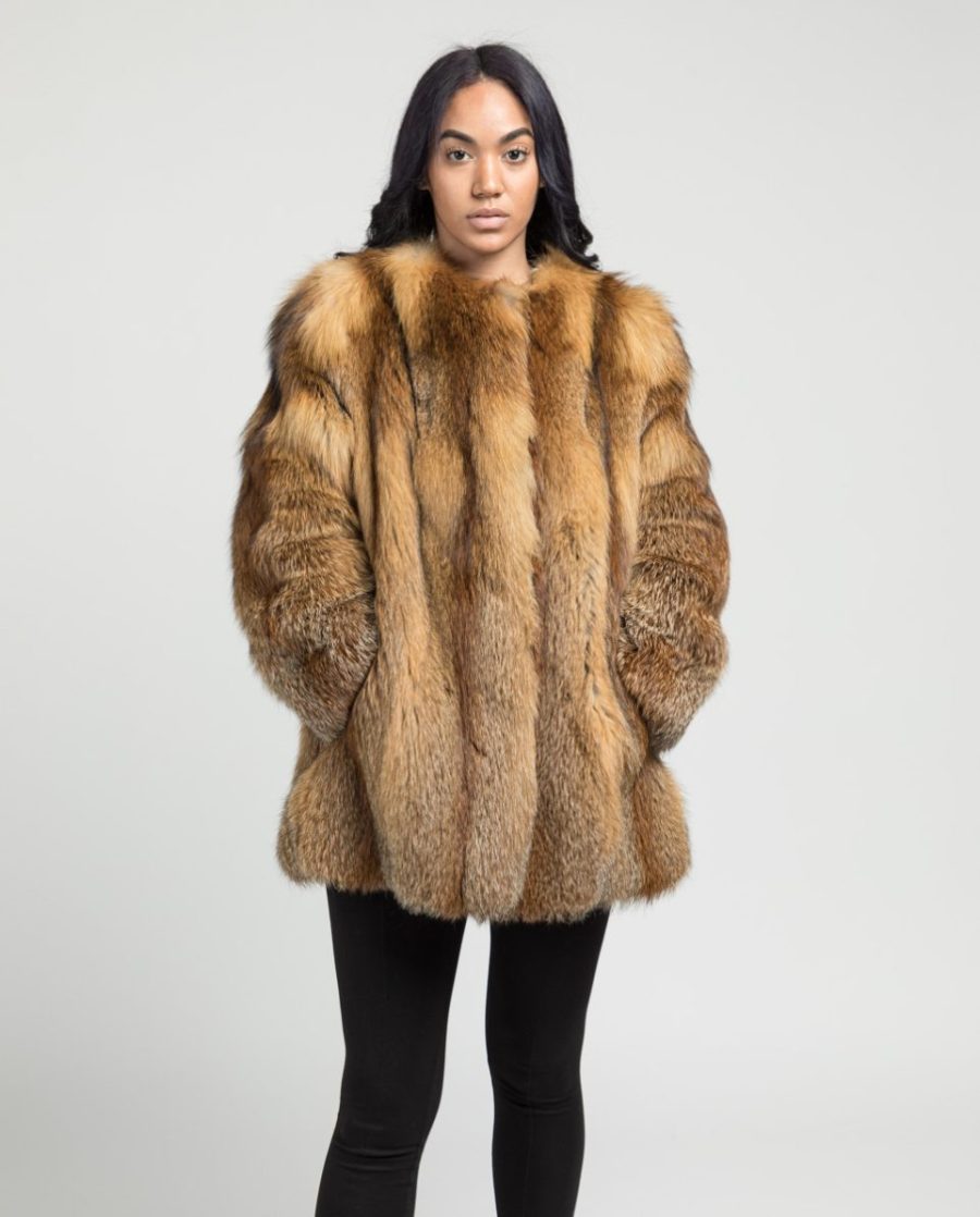 Chaquetón de mujer de pelo de zorro con cuello a la caja