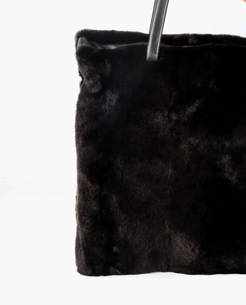 Bolso de pelo de visón y napa rasado con asa bandolera - Imagen 2