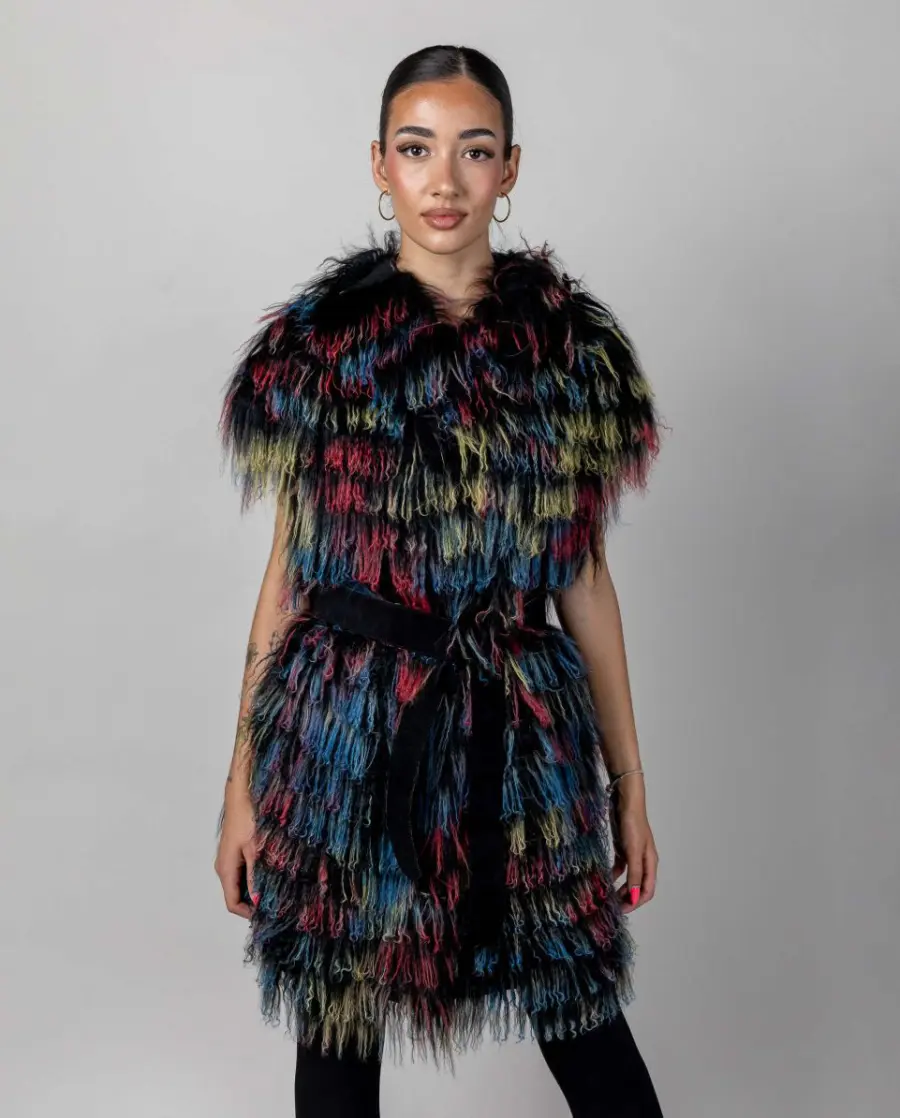Chaleco de mujer de pelo de kalgán con capucha