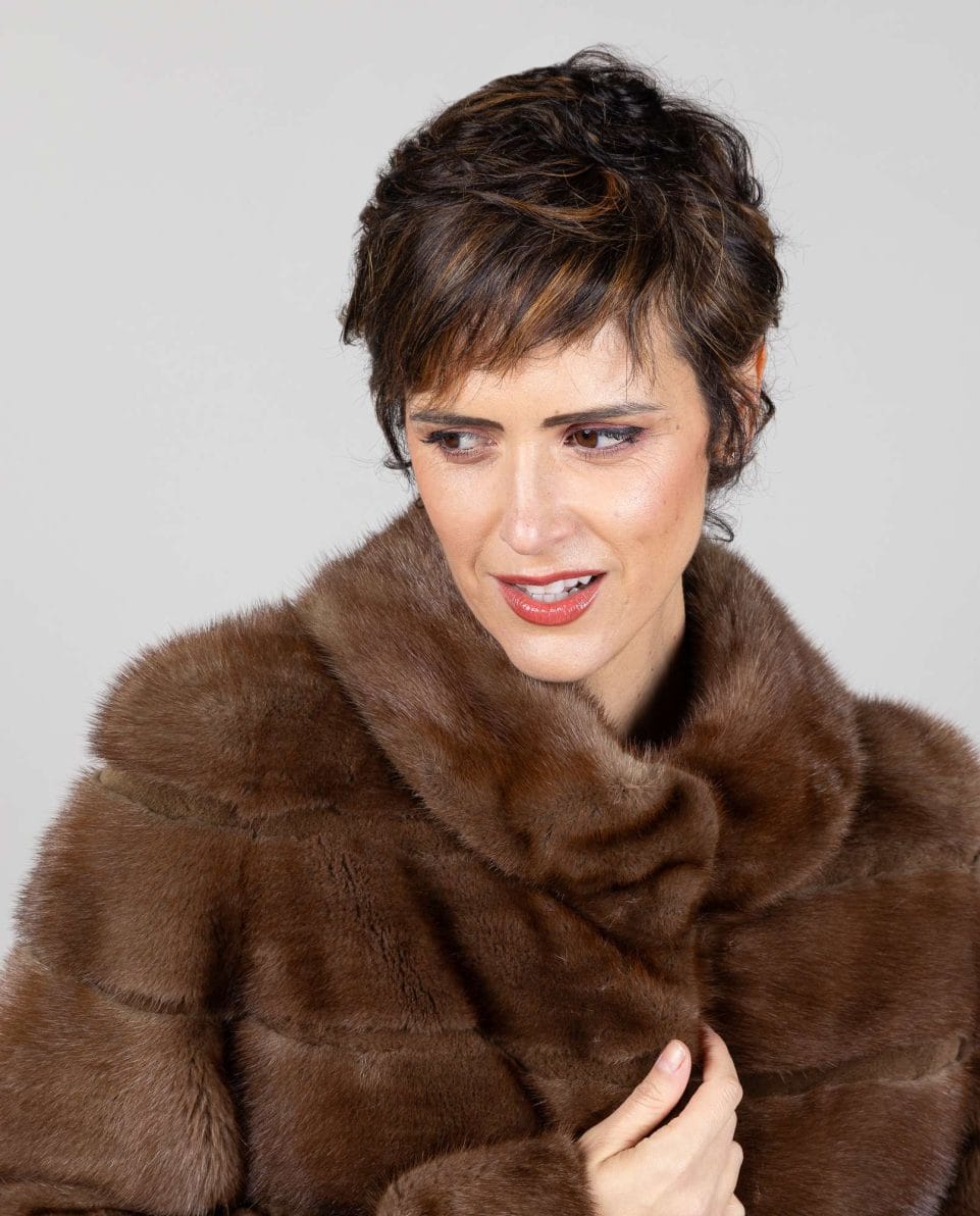 Abrigo de mujer de pelo de visón rasado con cuello - Imagen 3